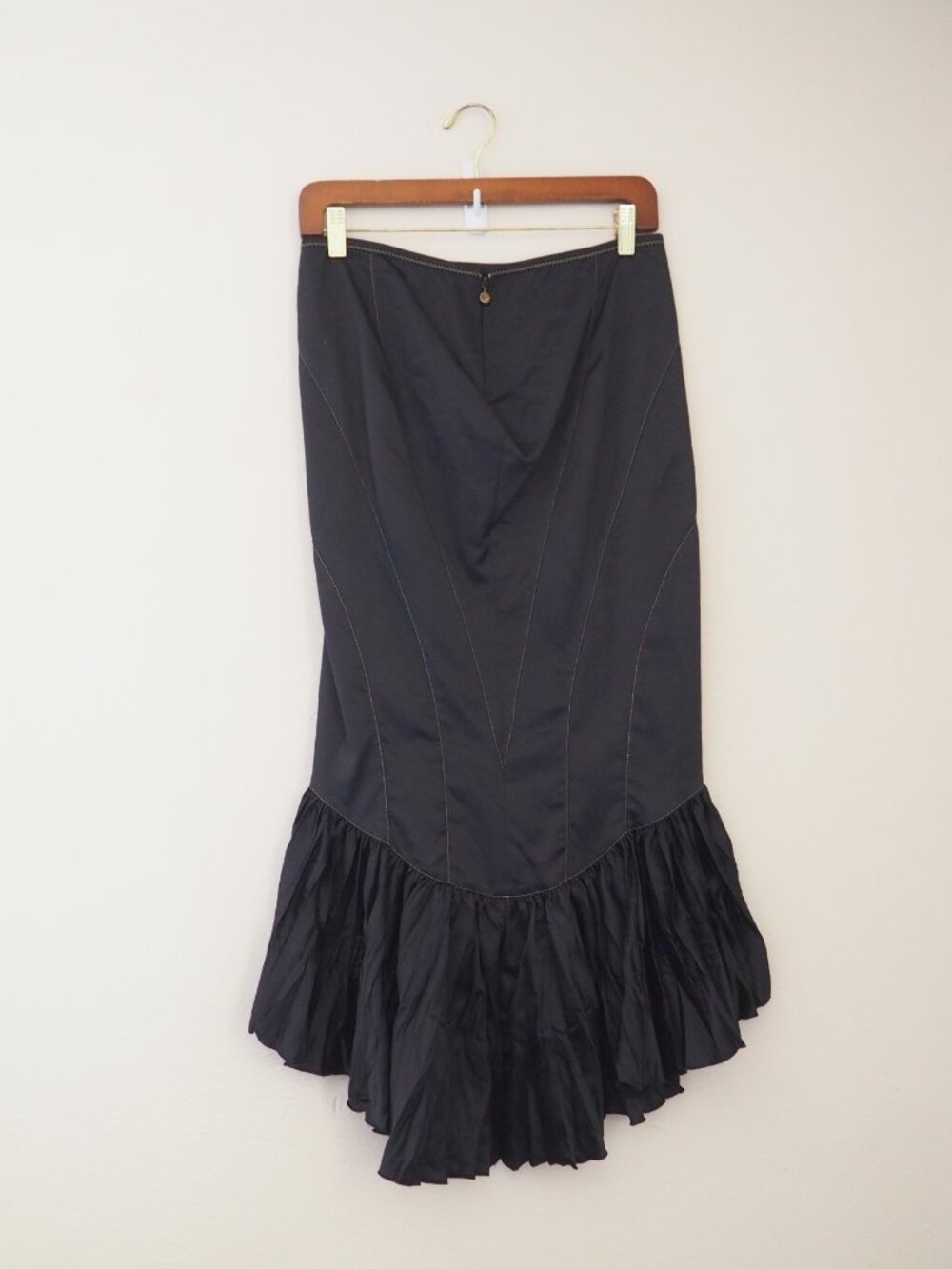 Vintage Roberto Just Cavalli Black Satin Ruffle Trim Skirt sz 42 - Picture 6 of 11